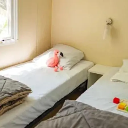Campeggio Mobil-home Confortable Et Climatisé - 6 Pers. - Api-1-52-2758 Vic-la-Gardiole